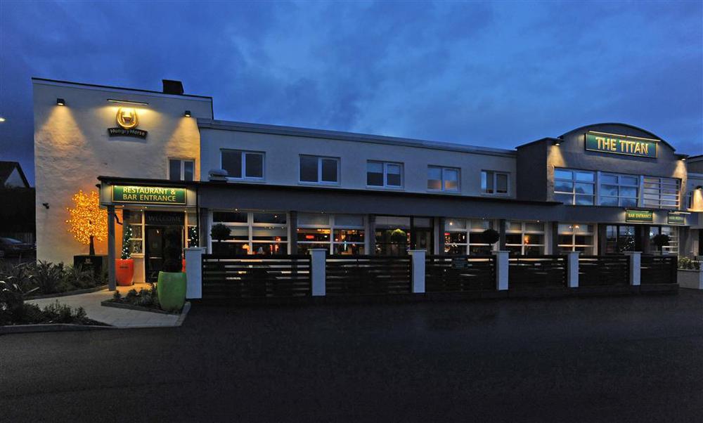 The Titan Otel Clydebank Dış mekan fotoğraf