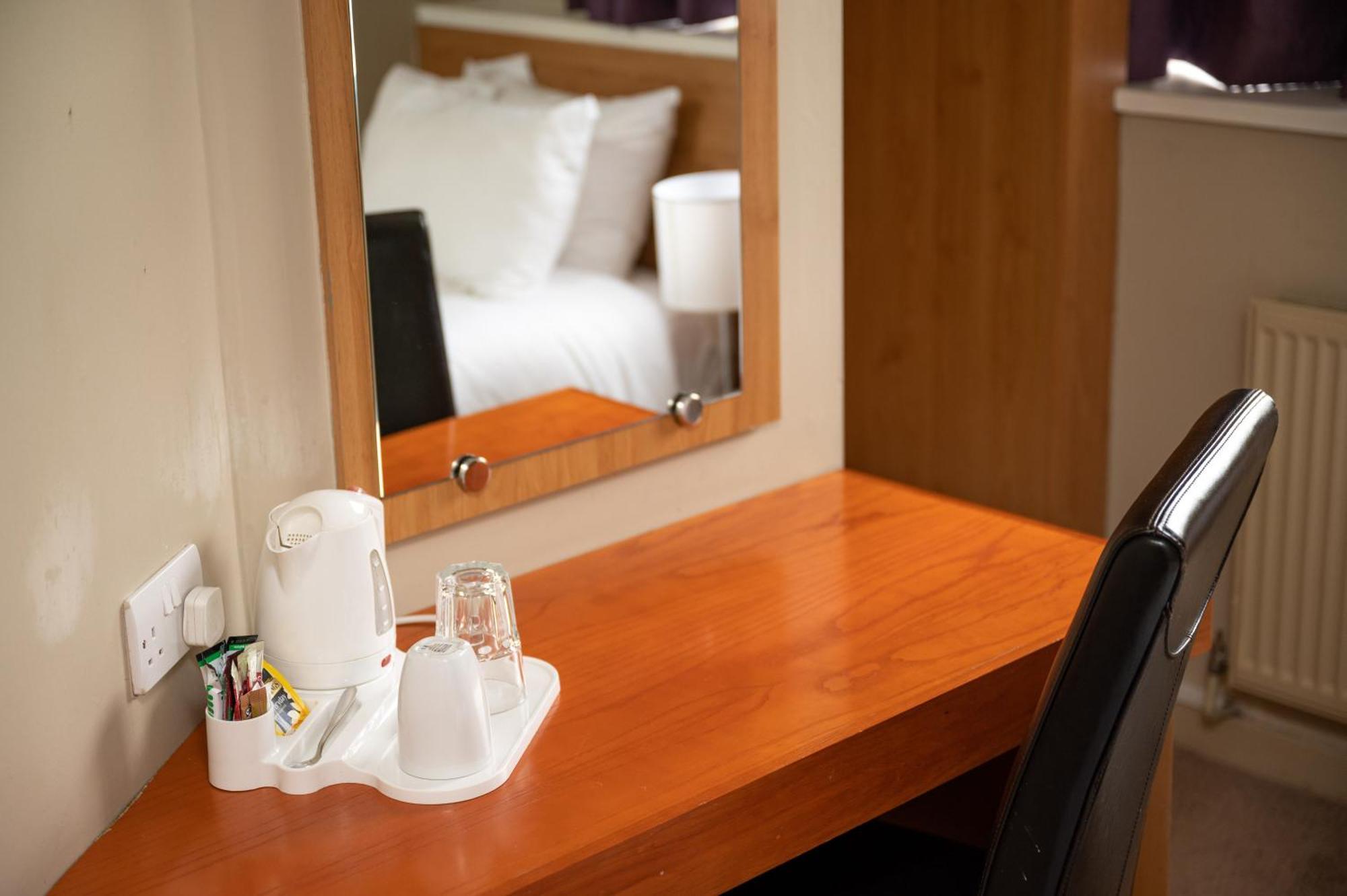 The Titan Otel Clydebank Dış mekan fotoğraf