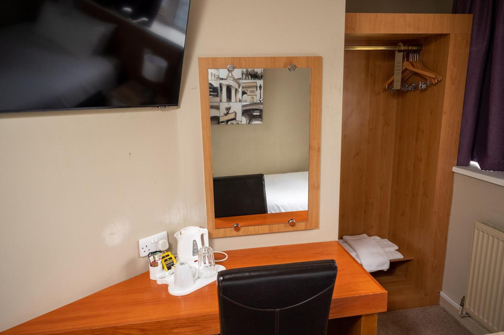 The Titan Otel Clydebank Dış mekan fotoğraf