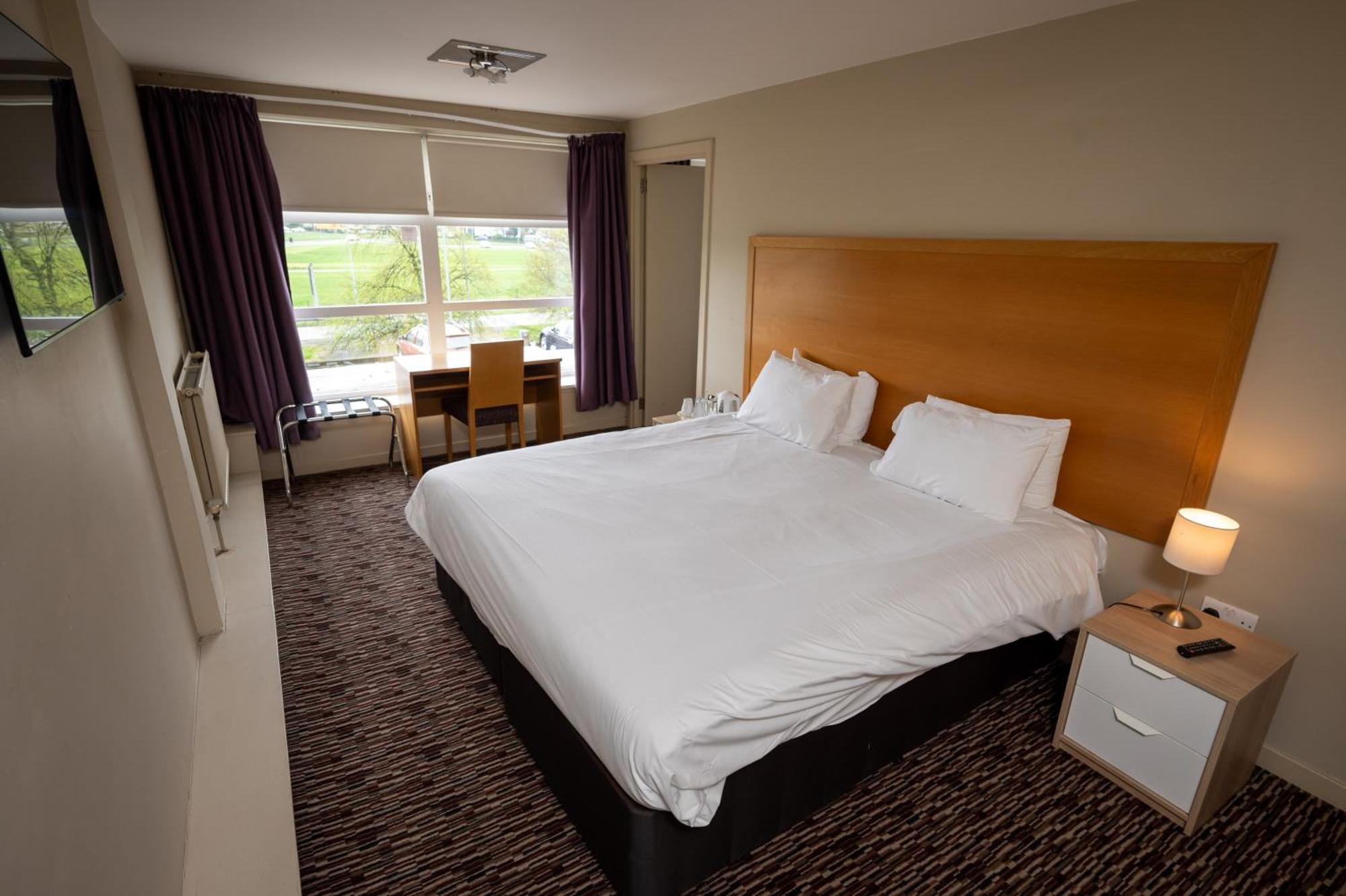 The Titan Otel Clydebank Dış mekan fotoğraf