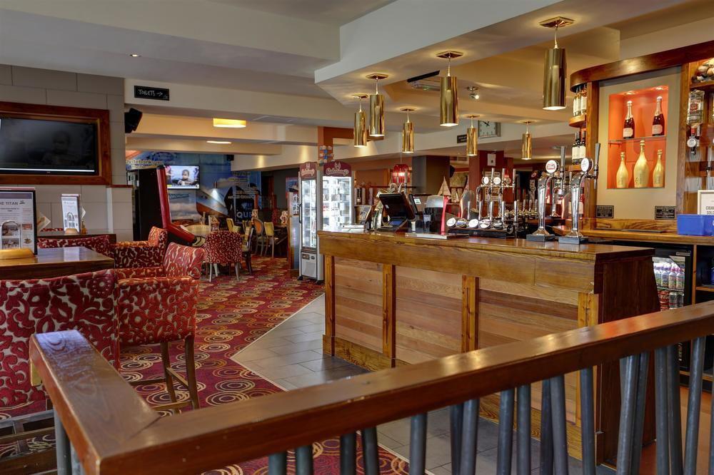 The Titan Otel Clydebank Dış mekan fotoğraf