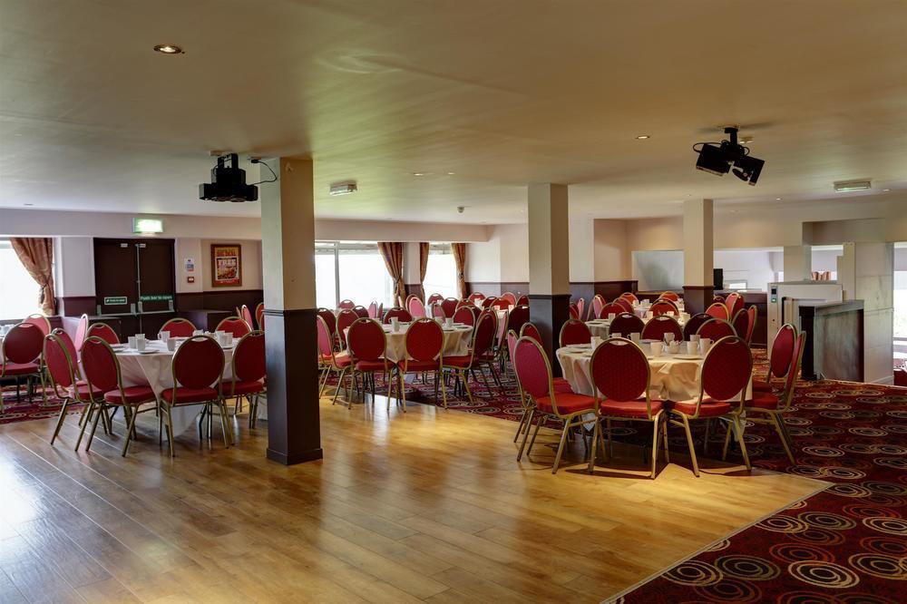 The Titan Otel Clydebank Dış mekan fotoğraf